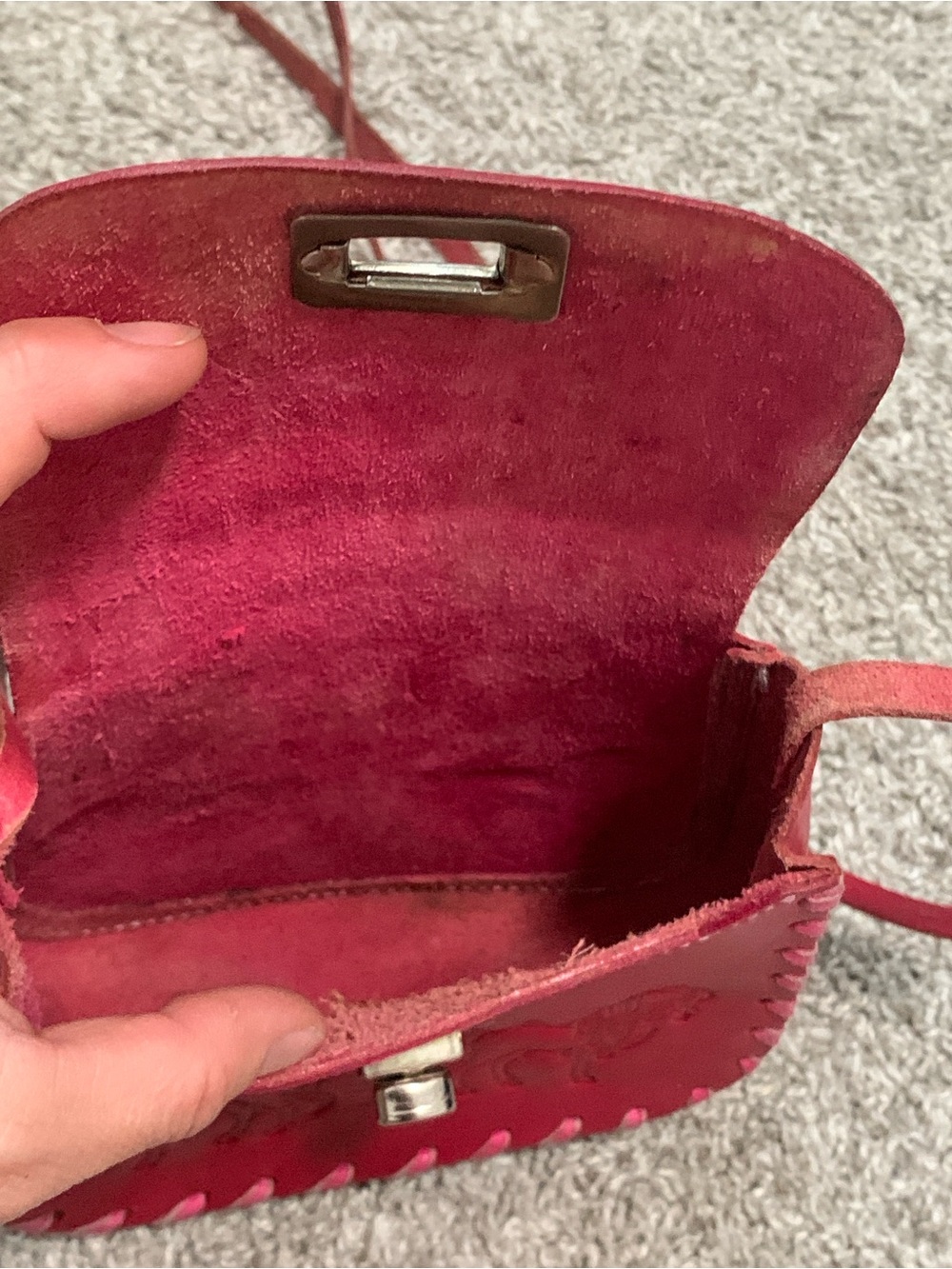 Y2K Red Leather Mini Crossbody Bag with Embossed Horse Details - Picture 4 of 7